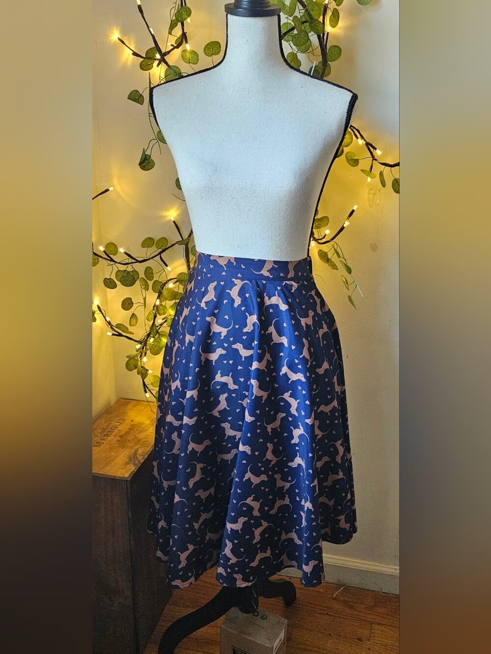 ModCloth XS A-line skater skirt a playful Dachshund puppy dog pattern. Deep navy